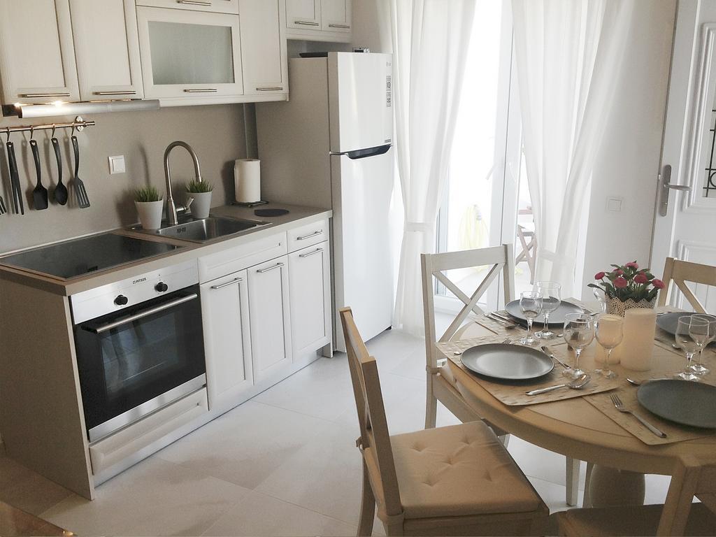 Lavish Suites Agios Ioannis Diakoftis エクステリア 写真