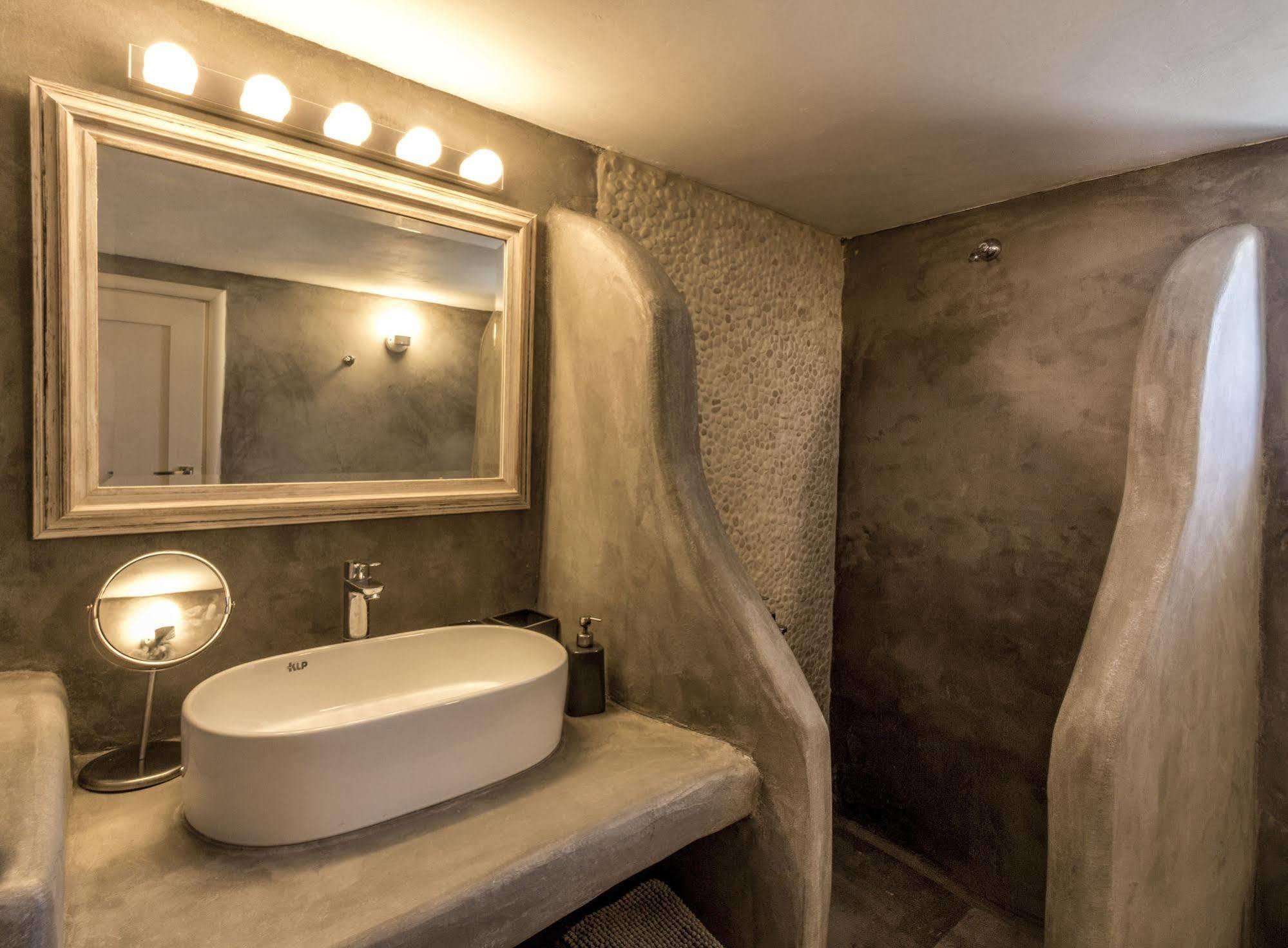 Lavish Suites Agios Ioannis Diakoftis エクステリア 写真