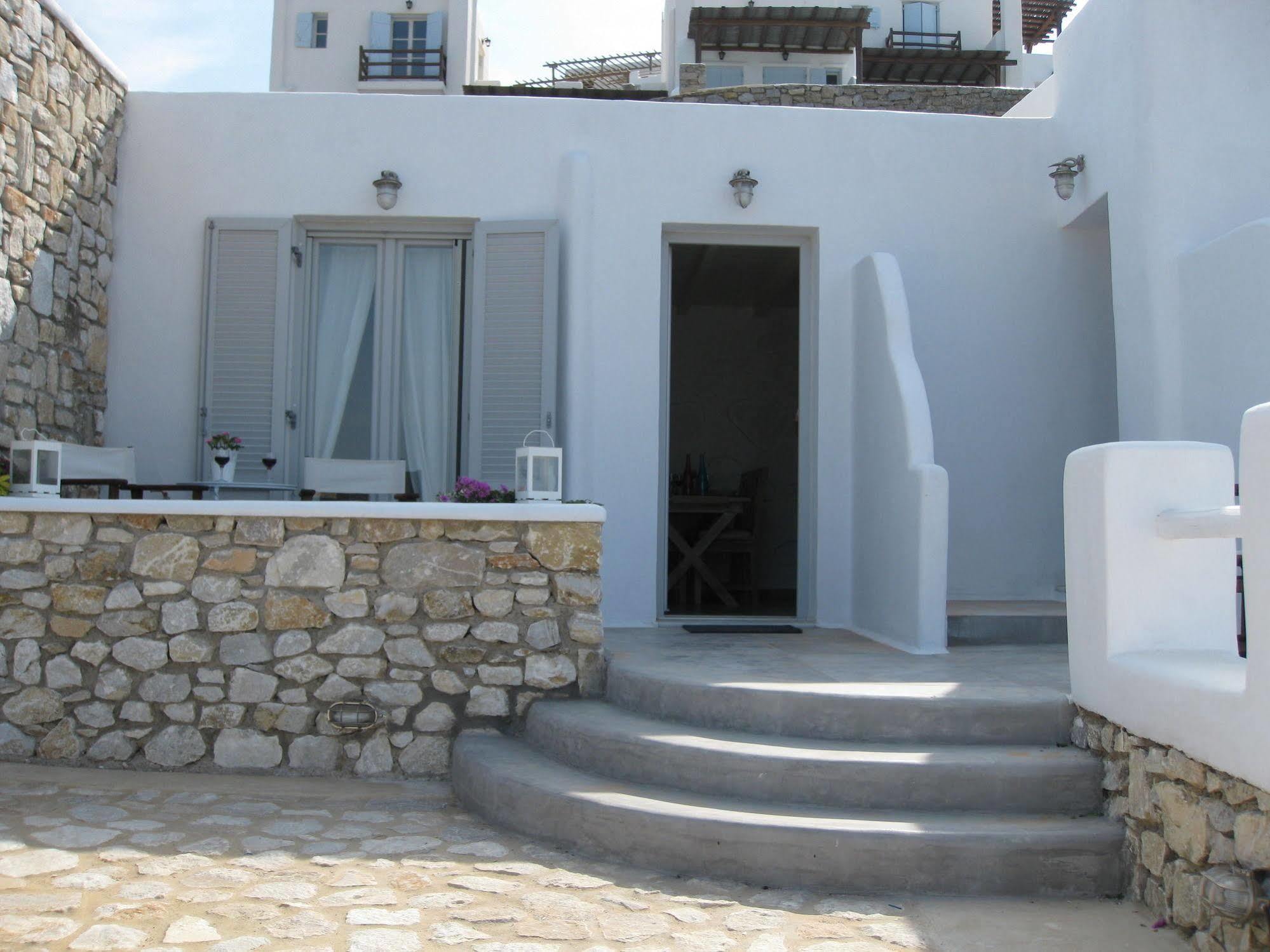 Lavish Suites Agios Ioannis Diakoftis エクステリア 写真