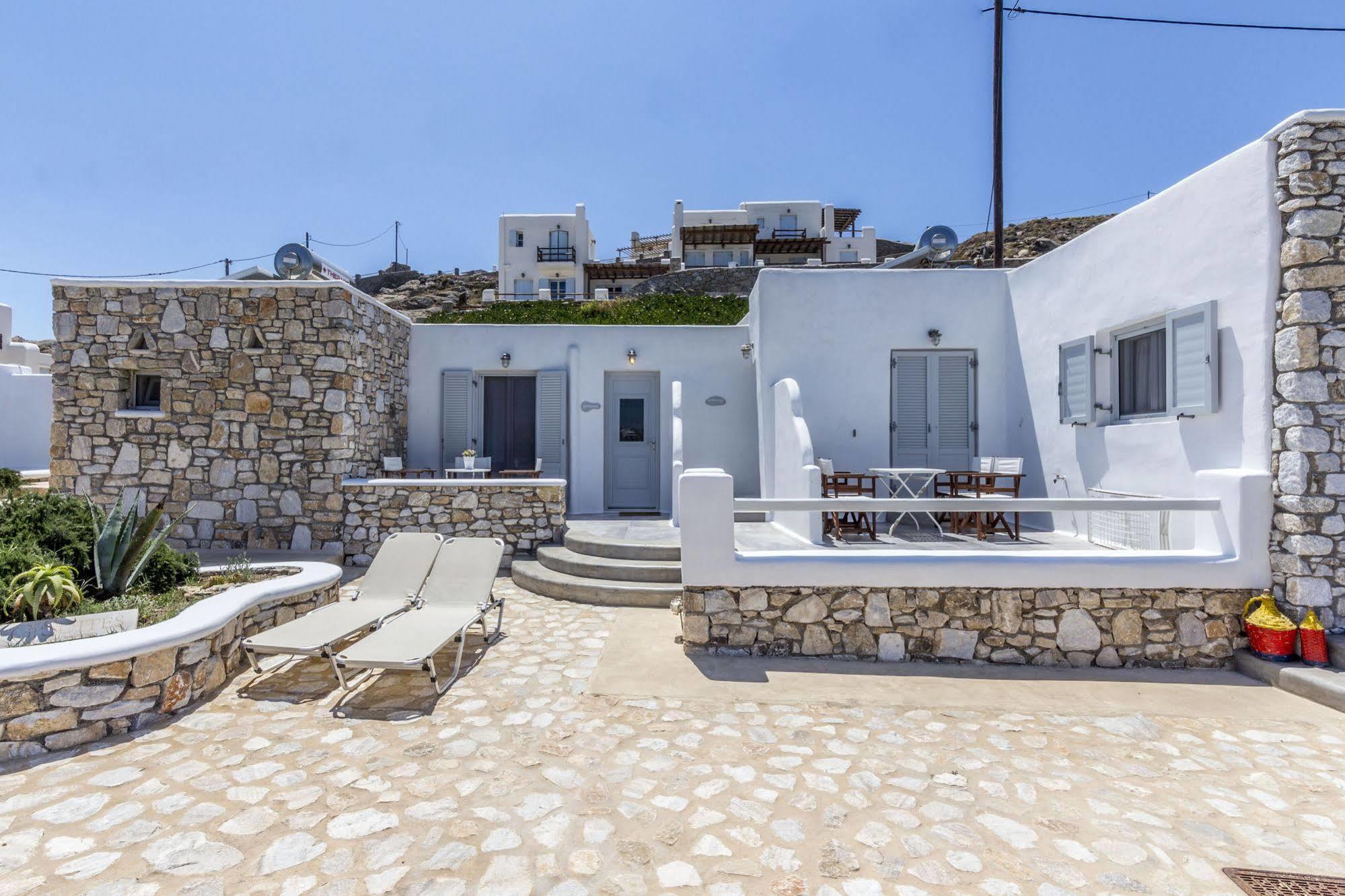 Lavish Suites Agios Ioannis Diakoftis エクステリア 写真
